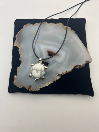 Sea Turtle Gemstone Pendant - Raven's Cauldron