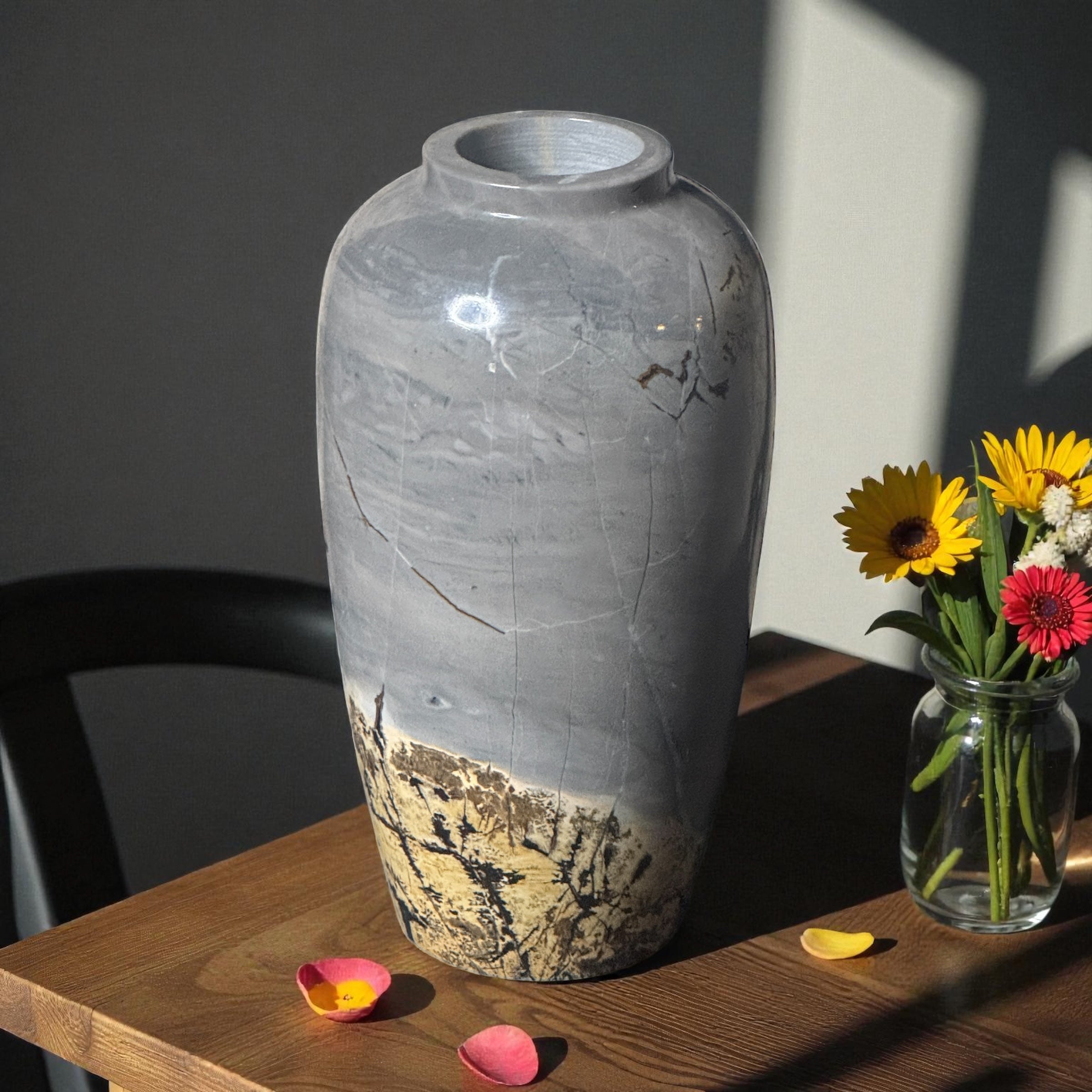 🌕 Spirituality in 2025: Staying Grounded in Uncertain Times