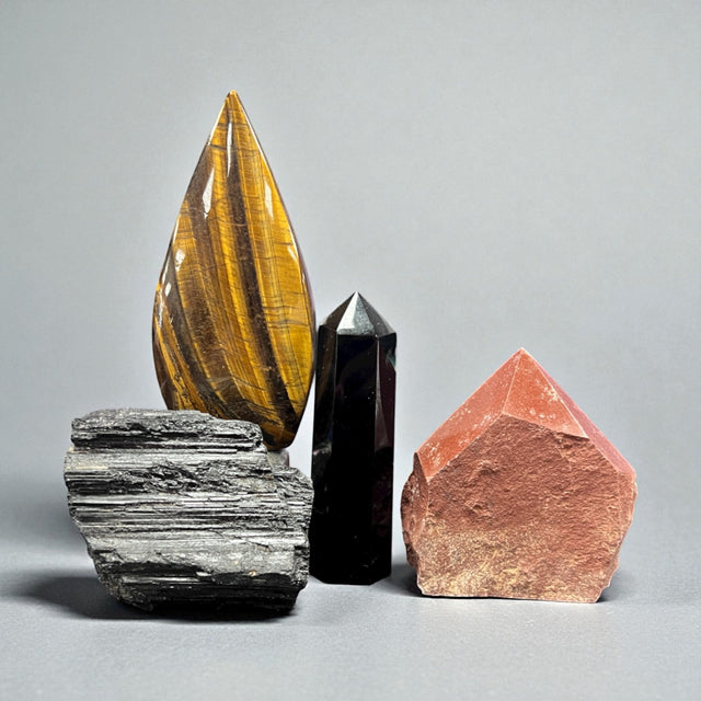 Protective crystal set for balance and focus