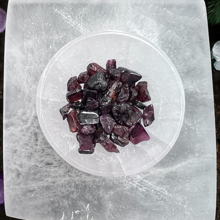 1 ounce Red Garnet Chips - Raven's Cauldron 6 N Sandusky St. Delware, OH 43015