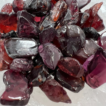 1 ounce Red Garnet Chips - Raven's Cauldron 6 N Sandusky St. Delware, OH 43015