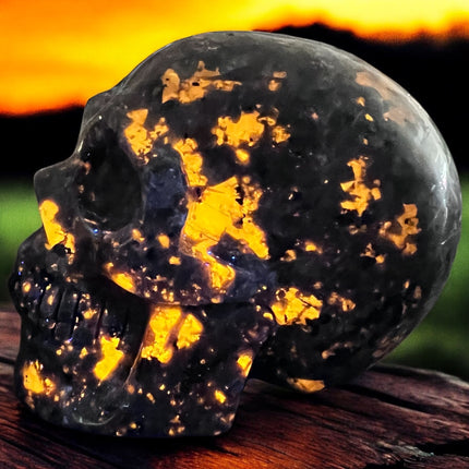 750g Yooperlite crystal skull glowing under UV blacklight – Raven’s Cauldron, 6 N Sandusky St, Delaware, OH 43015