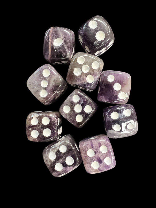  Amethyst_Dice_6_Sided_Dice_Raven’s_Cauldron_6_North_Sandusky_Street_Delaware_OH_43015