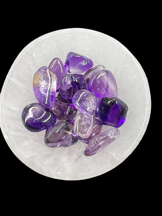 Amethyst_Gemstone_Chips_Ravens_Cauldron_6_North_Sandusky_Street_Delaware_Ohio_43015