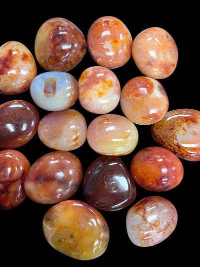 Carnelian Palm Stone – Empowering Creativity, Passion & Motivation Crystal (2–3