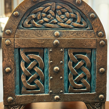 Celtic_Knot_Treasure_Chest_Ravens_Cauldron_6_North_Sandusky_Street_Delaware_Ohio_43015