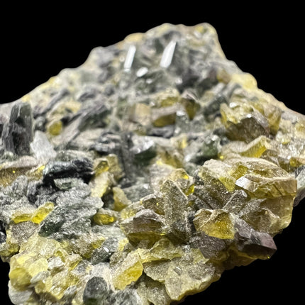 Green Garnet with Epidote raw crystal specimen 28 grams healing growth stone Raven’s Cauldron, 6 N Sandusky St, Delaware, OH 43015