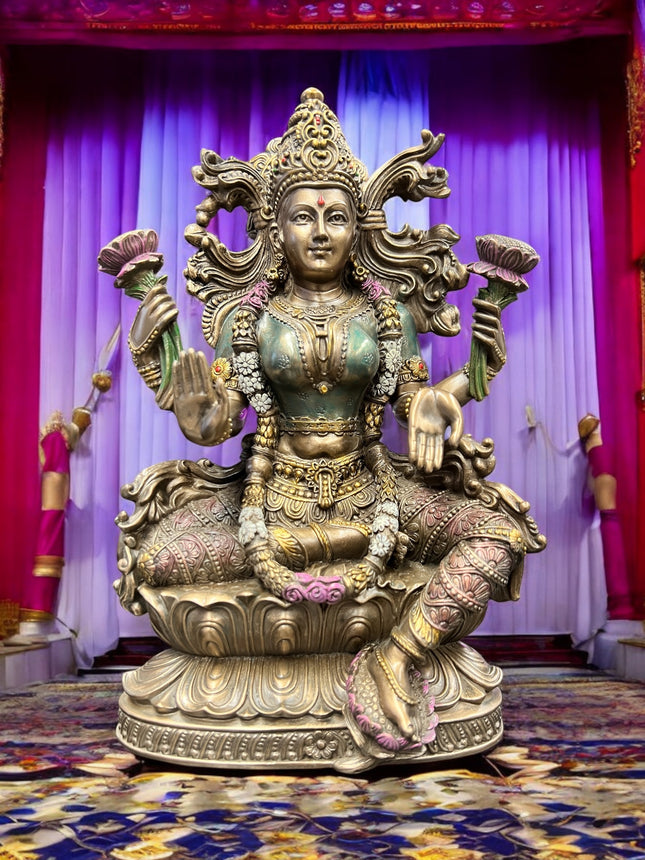 Lakshmi_Statue_Ravens_Cauldron_6_North_Sandusky_Street_Delaware_Ohio_43015