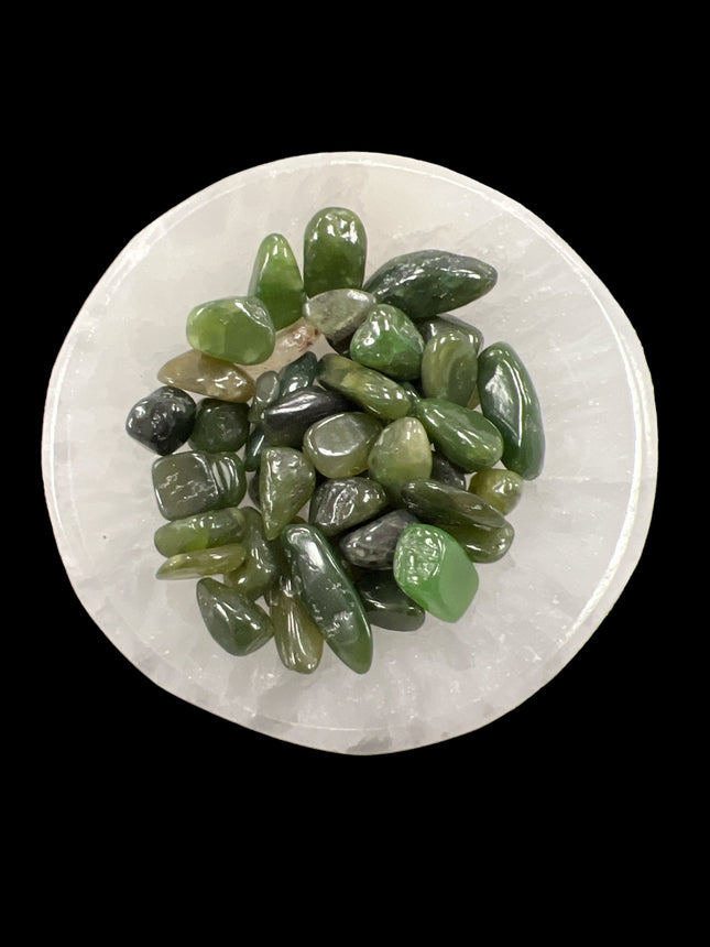 Nephrite_Jade_Gemstone_Chips_Raven’s_Cauldron_6_North_Sandusky_Street_Delaware_OH_43015