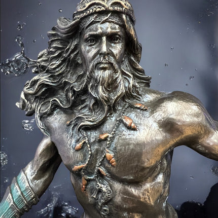 Poseidon_Statue_Raven’s_Cauldron_6th_North_Sandusky_Street_Delaware_Ohio_43015