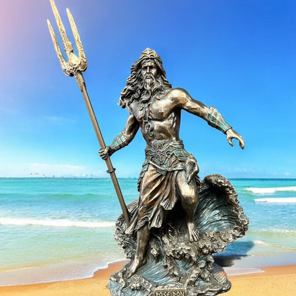 Poseidon_Statue_Raven’s_Cauldron_6th_North_Sandusky_Street_Delaware_Ohio_43015