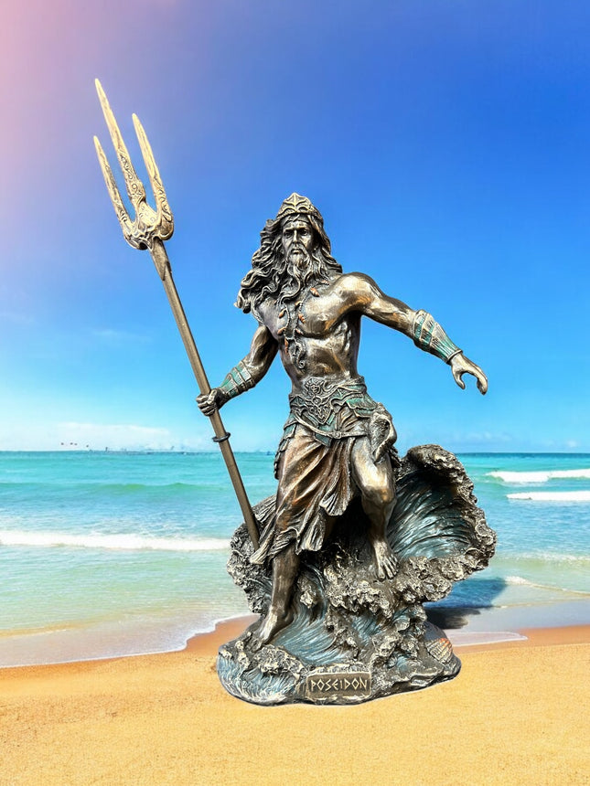 Poseidon_Statue_Raven’s_Cauldron_6th_North_Sandusky_Street_Delaware_Ohio_43015