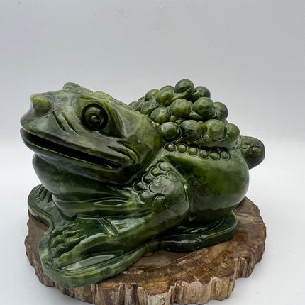 Nephrite Jade Money Frog Carving