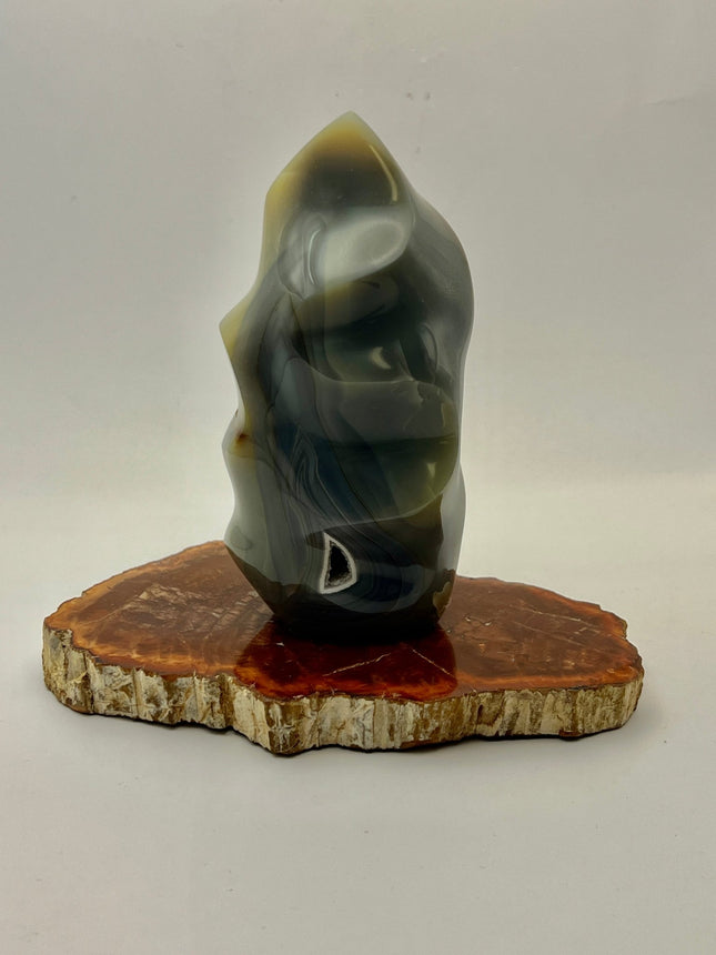 Banded Agate Flame - Raven's Cauldron