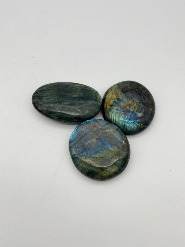 Labradorite palm stone - Raven's Cauldron