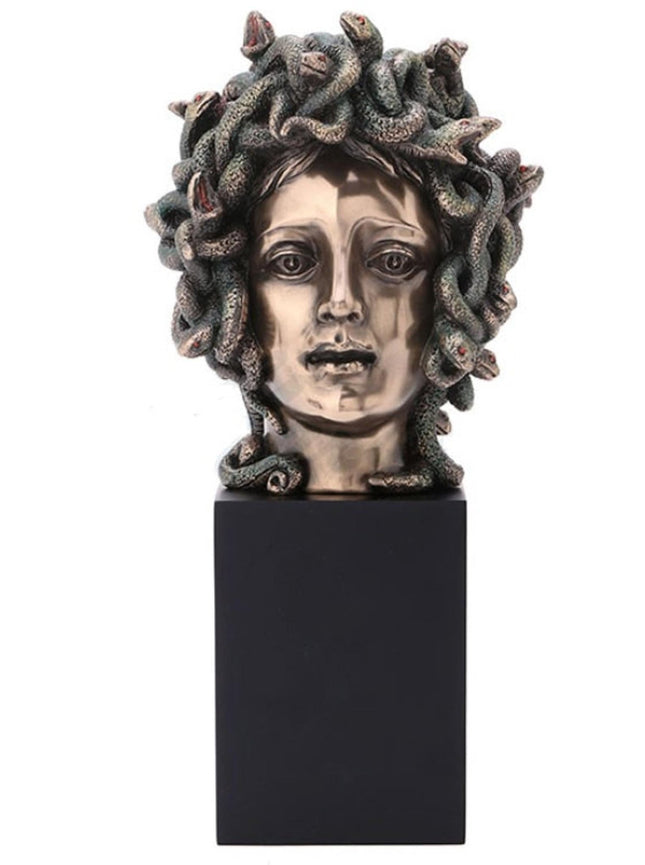 Medusa Head On Plinth - Raven's Cauldron