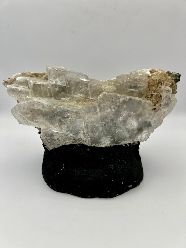 Selenite Formation - Raven's Cauldron